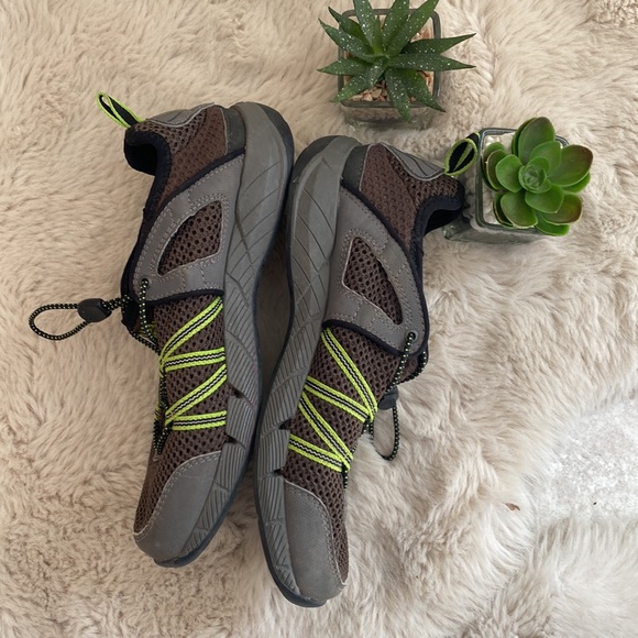 TEVA Churn Water Amphibian Slip-On Shoes Sneakers Kids Size 3 - Picture 3 of 7